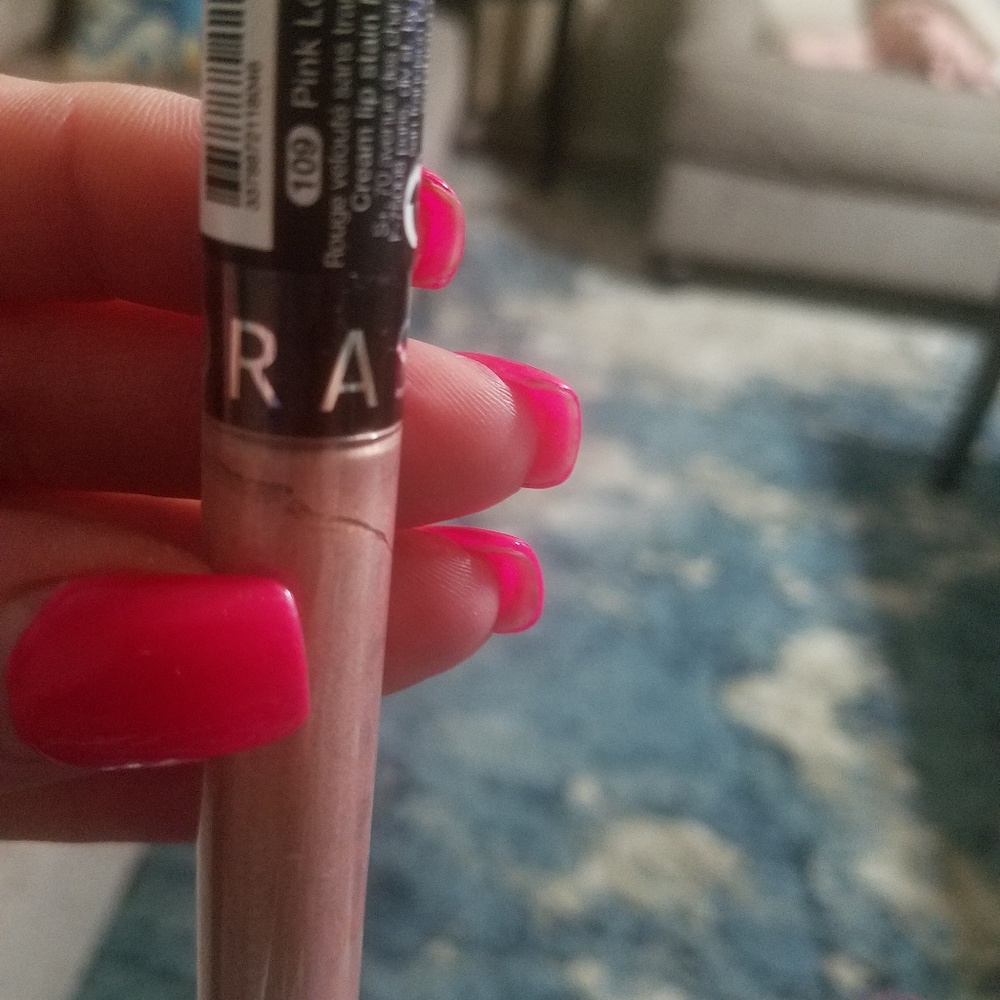 Cream lip stain